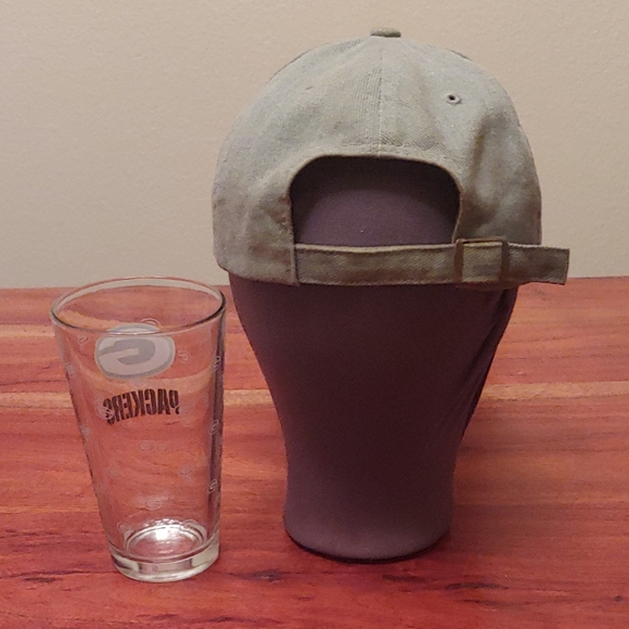 Green Bay Packers Drink Glass and Cap. - Picture 7 of 11